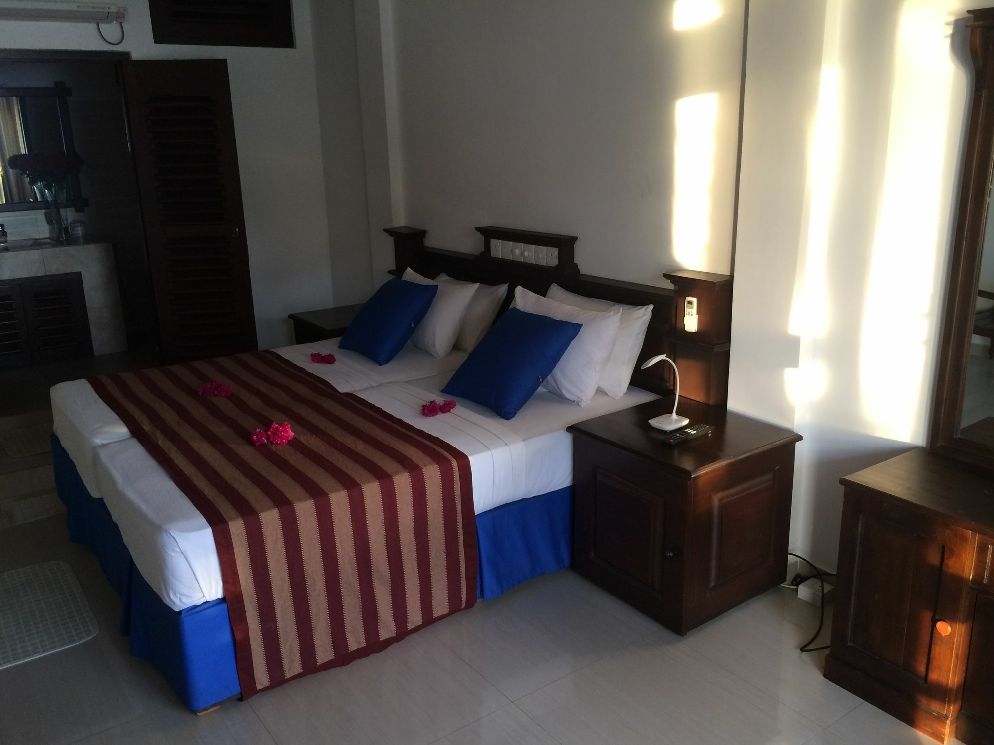 Beach Castle Unawatuna Bagian luar foto