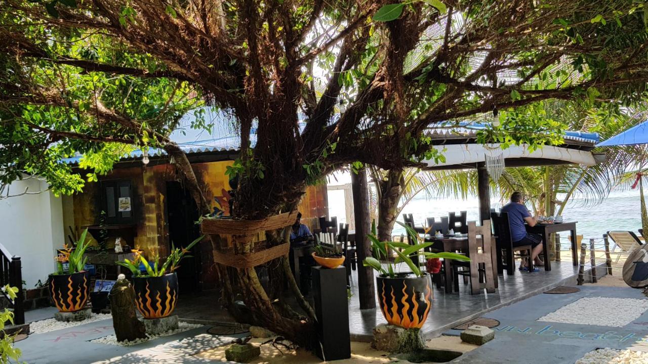Beach Castle Unawatuna Bagian luar foto